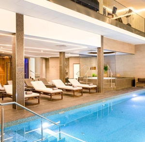 Poolöversikt för Ac Hotel By Marriott Stockholm Ulriksdal