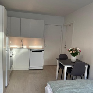 1 bedroom apartment in beautiful enviroment- close to city center