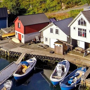 10 Person Holiday Home In Urangsvåg