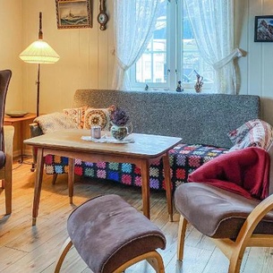 2 Bedroom Lovely Home In Innfjorden