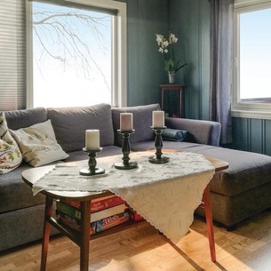 3 Bedroom Accommodation In Ualand