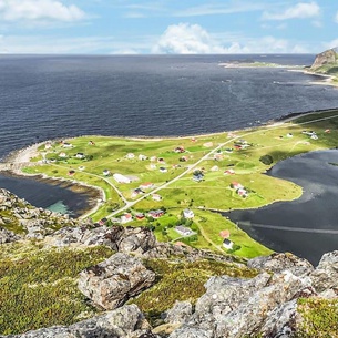 3 Bedroom Beach Front Home In Straumsjøen