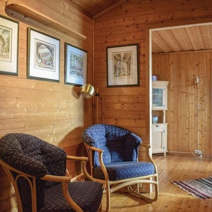 4 bedroom accommodation in Klokkarvik