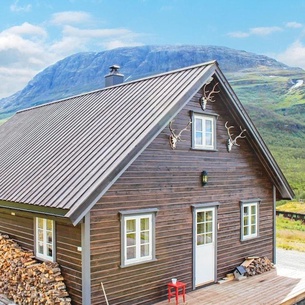 4 bedroom accommodation in Borgund