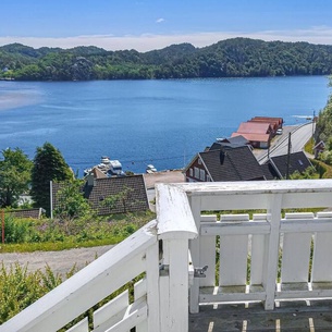 4 Bedroom Beautiful Home In Lindesnes