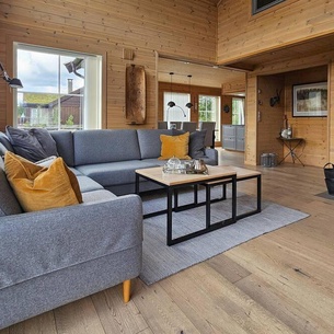 4 Bedroom Cozy Home In Skollenborg