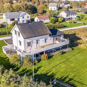 5 Bedroom Gorgeous Home In Fjørtoft