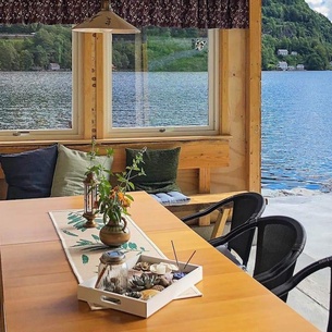 6 Person Holiday Home in Øystese