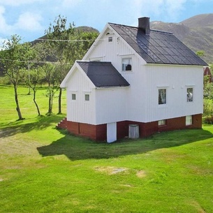 7 person holiday home in B stad