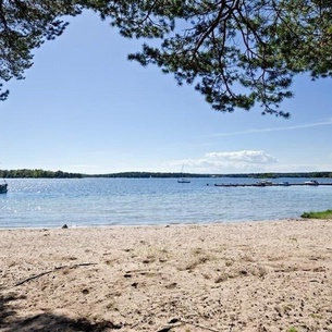 Archipelago house near the sea on Djurö