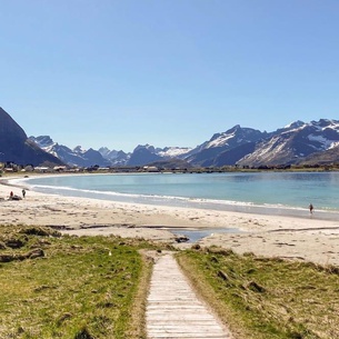 Awesome Home In Fredvang With House Sea View