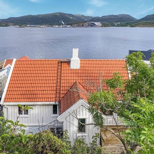 Awesome Home In Kristiansund With House Sea View