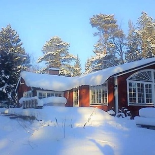 Awesome Home In Skälvik With 2 Bedrooms And Wifi