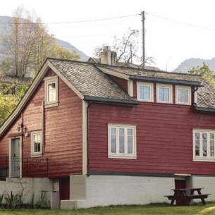 Beautiful Home In Jondal With Kitchen