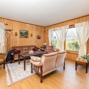 Beautiful Home In Jostedal With Kitchen