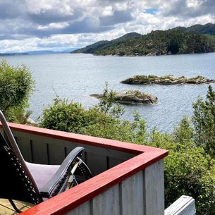 Bergen/Sotra:Waterfront cabin(s).Boat.Fish.Jacuzzi