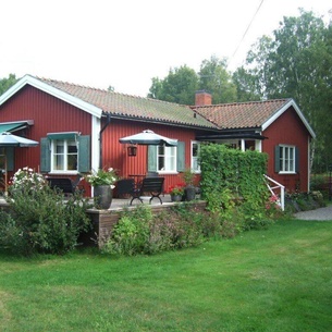 Charming lakeside house in the Stockholm archipelago