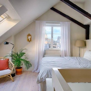 Charming Penthouse in central Old Town