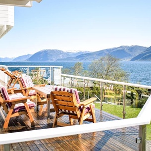 Charming rustic vacation home in a wonderful natural setting with a view of the fjord.