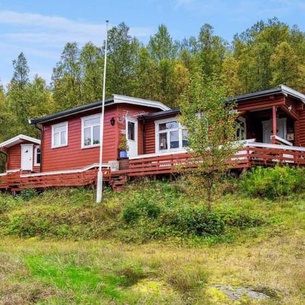 Cozy and spacious cabin