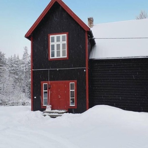 Cozy Home In Engerdal With House A Mountain View