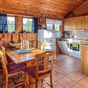 Cozy Home In Hovden I Setesdalen With Kitchen