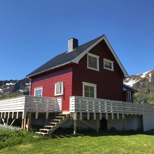 Cozy house with beautiful view