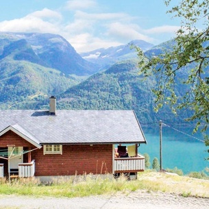 Enjoy your vacation in this cottage situated in beautiful natural surroundings.