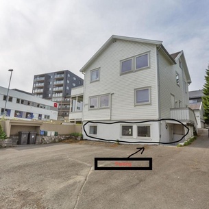 Entire 2-Bedroom Apartment with Private Entrance Near Tromsø City Centre