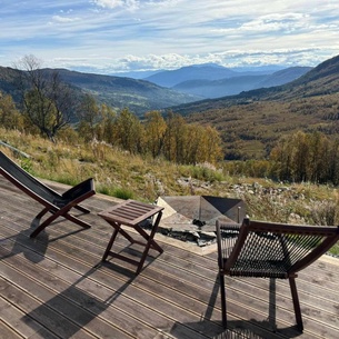 Exclusive mountain cabin with spectacular views at the top of Hodlekve with possibility of extra unit