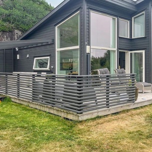 Experience the idyllic surroundings in this practically furnished vacation home.