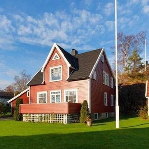 Flott Villa med sjøutsikt Badstue og badestamp