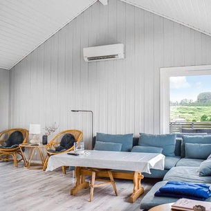 Gorgeous Home In Bjoa With Wifi