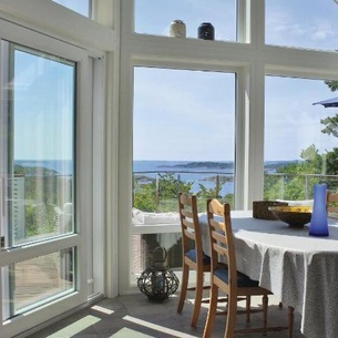 Gorgeous Home In Færvik With Kitchen