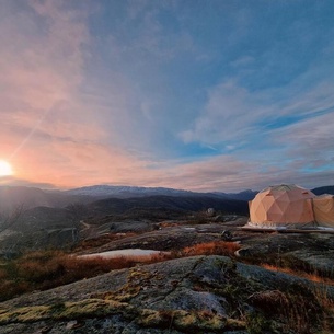 Handeland Lodge I Arctic Dome