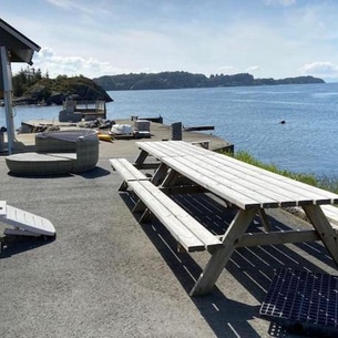 House by sea - Bergen, Norway. Free boat.