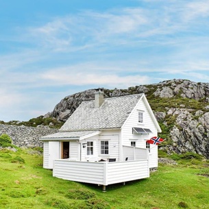 Inviting cottage with wonderful views of the countryside.