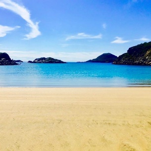 Lofoten Beach Glamping
