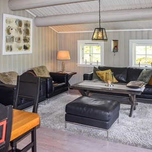 Look forward to this inviting cabin close to good fishing and bathing opportunities.