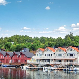 Lovely Apartment In Valevåg With Kitchen