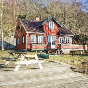 Lovely Home In Lyngdal With House Sea View