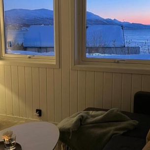 Modern Apartment in Scenic Kvaløya Amazing view