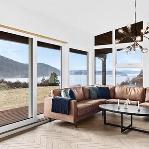 Modern Cabin With a Panoramic View of Oslo Fjord