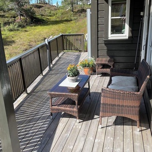 Modern, lovely holidayhome, in quiet nature close to Trolltunga