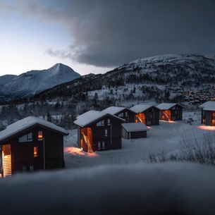 Nordic Charm Retreat with Sauna, Central to Strandafjellet Ski Resort & Geiranger