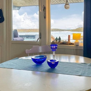 Pet Friendly Home In Smøla With Kitchen