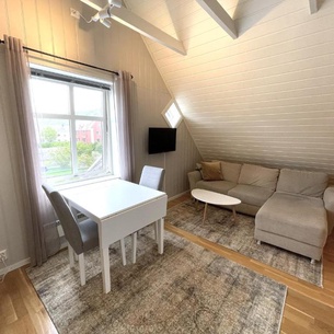 Presttind - Studio apartment with free parking