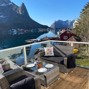 Reine Retro Villa - Cozy Villa With a Fantastic View