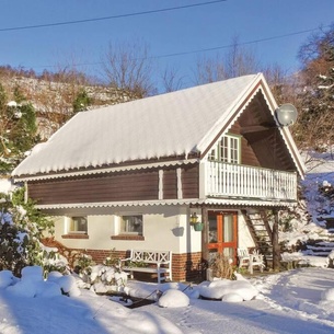 Small, charming cottage near the fjord.