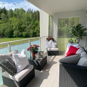 Spacious 3 Bed next to Thon Hotel, Storsenter, and 15 minutes to Oslo